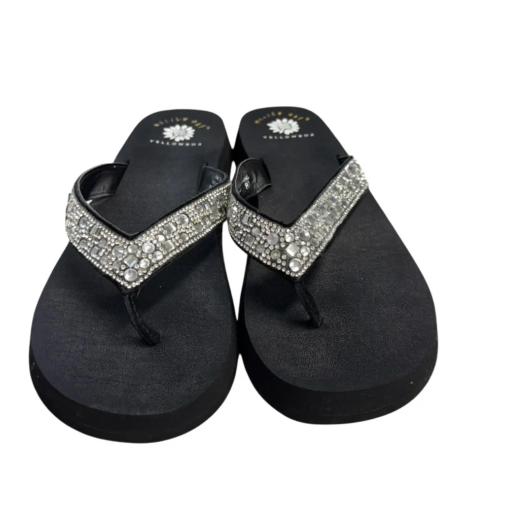 Yellow Box Women's Black Sandals with Rhinestone Detail Size 8.5 - Picture 3 of 7